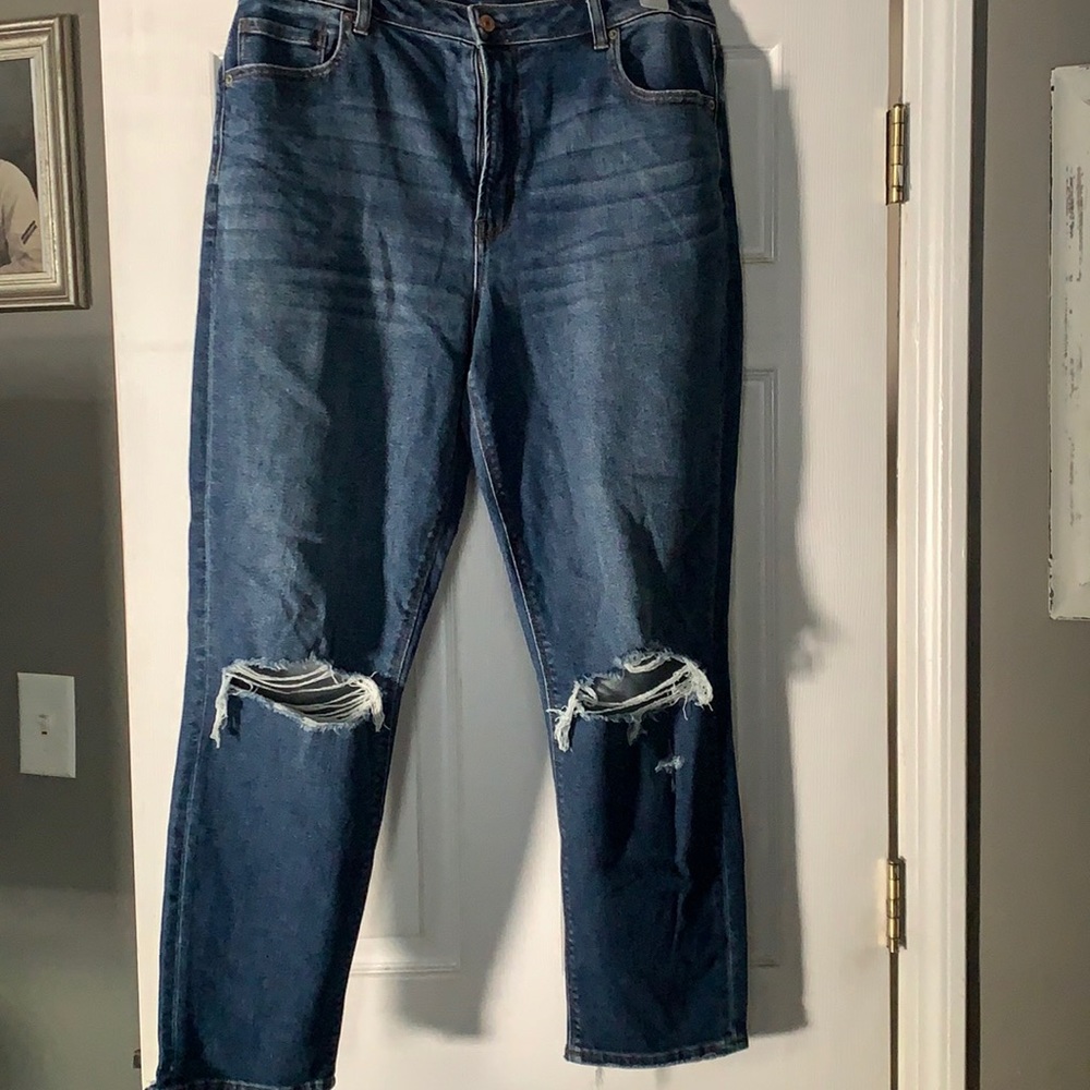American Eagle Mom Jeans